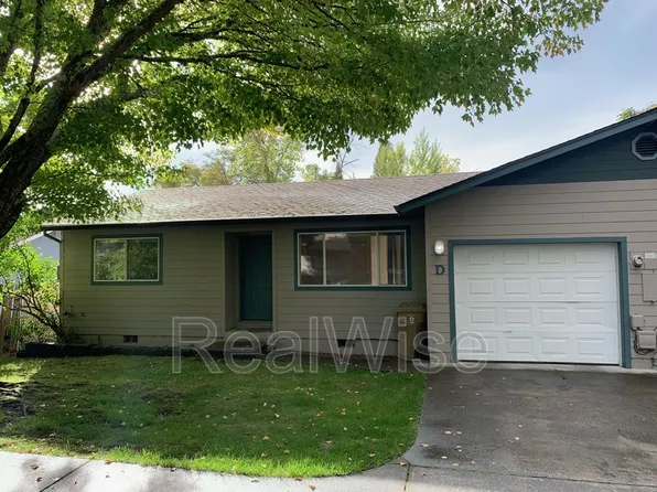 249 SW Rogue River Ave APT D, Grants Pass, OR 97526