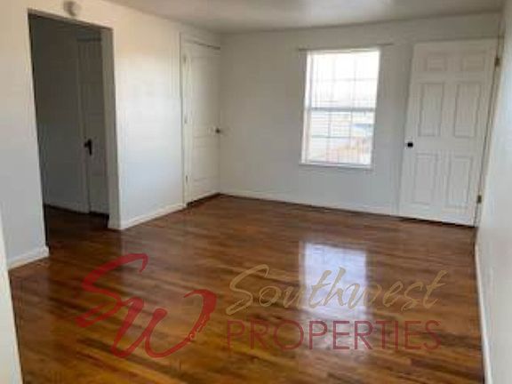 3rd image of 161 S Floral St #A