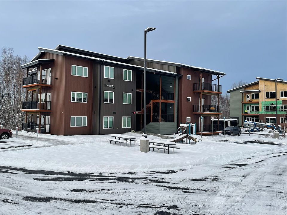 1st image of 14910 River Retreat Pl #A303