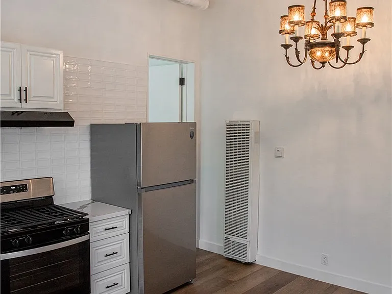5908 Atlantic Ave #C — Photo 4