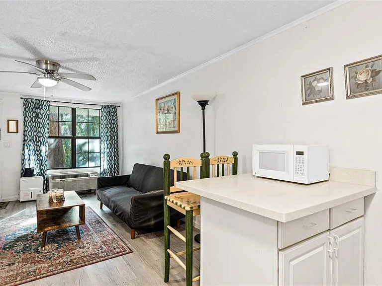 2490 SW 14th Dr #23 — Photo 4
