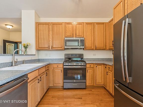4th image of 1810 Woodside Dr