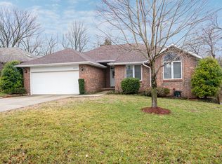 2052 W Willow Lakes Cv, Springfield, MO 65810