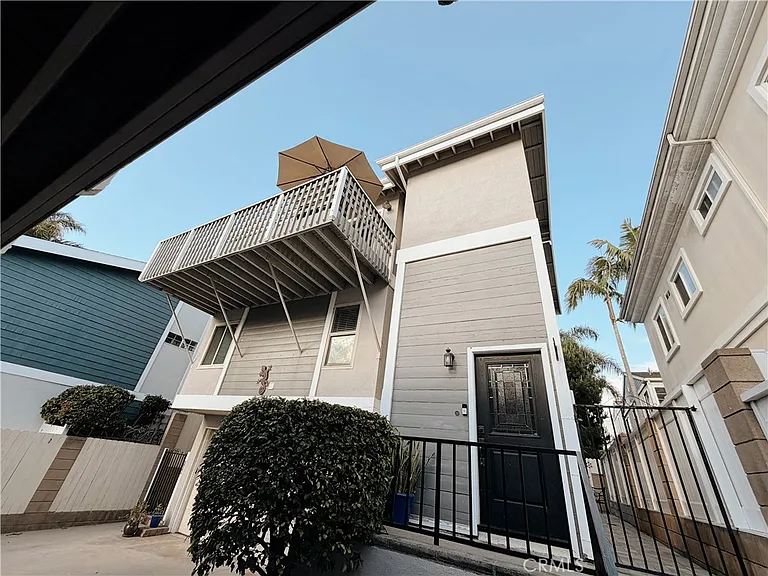 104 S Francisca Ave #C — Photo 1