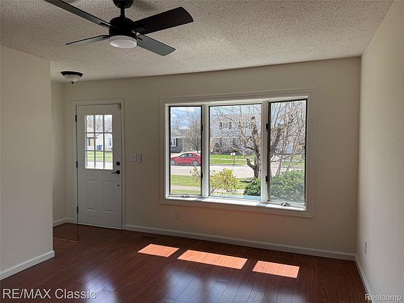 5th image of 44256 Proctor Rd
