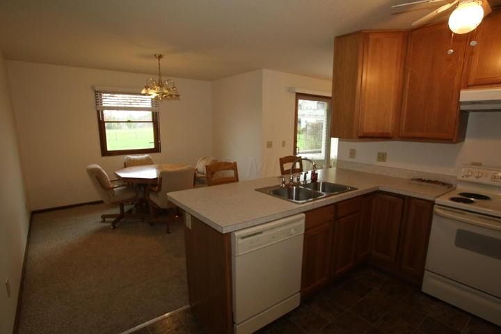 1st image of 278 Fox Trail Dr
