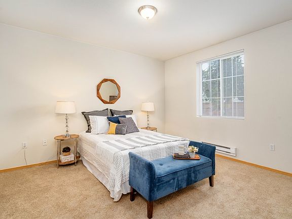 5th image of 18527 101st Ave Ct E Unit 118