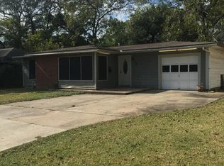 311 Caladium St, Lake Jackson, TX 77566
