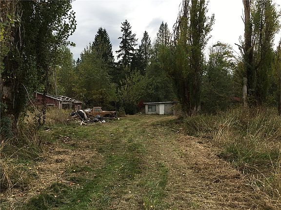 5th image of 5824 152nd St E