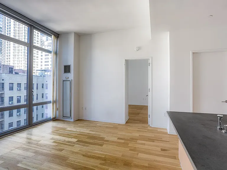 310 W 52nd St #6H — Photo 6