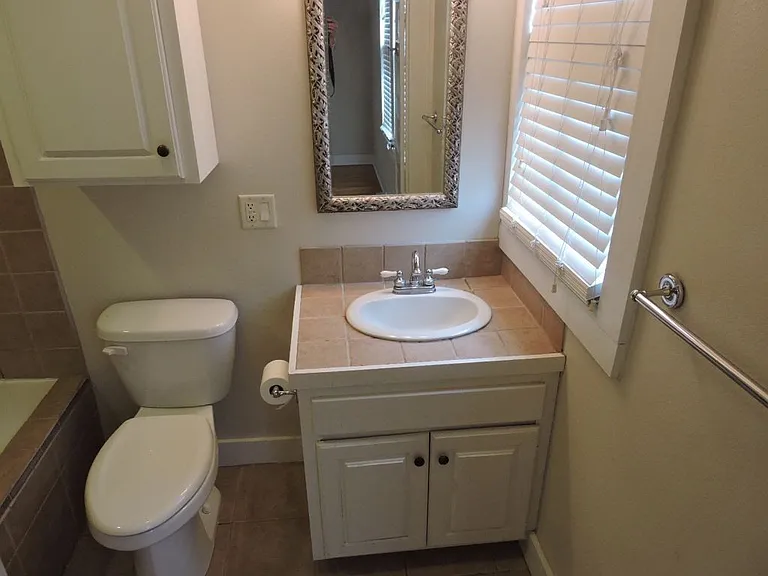 1320 Perkins Rd — Photo 17