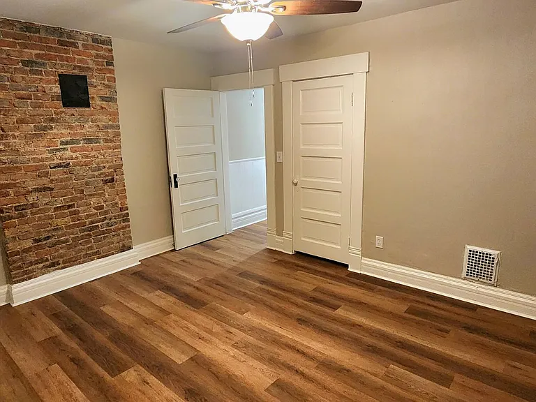 215 Dakota Ave — Photo 17