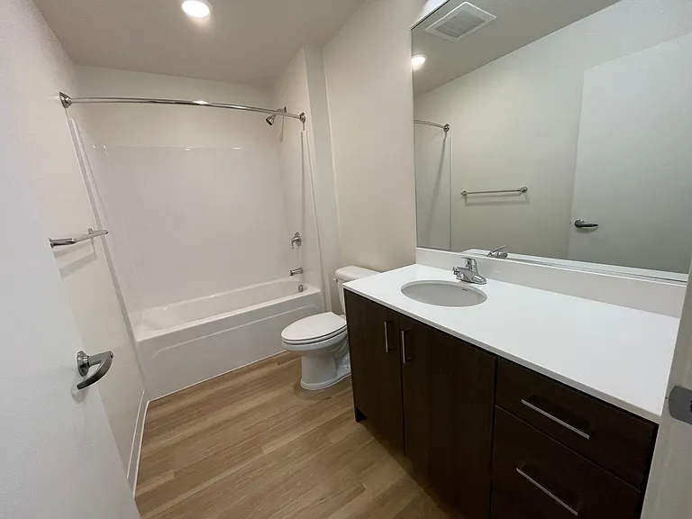Sunnyside — Photo 29