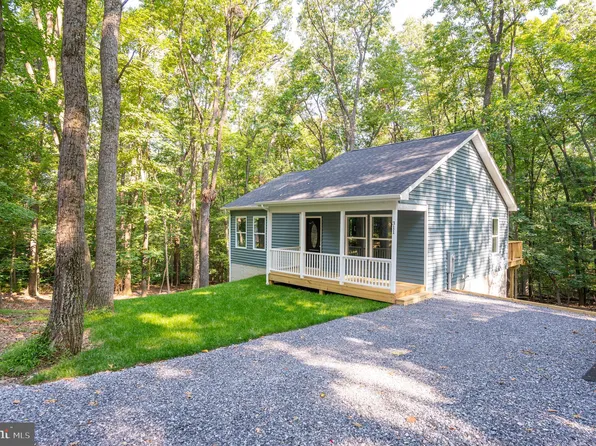 311 Mountain Dew Ln, Harpers Ferry, WV 25425