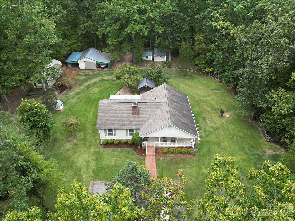 1st image of 256 Georgewoods Dr