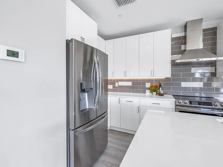 12400 Capri Cir N #A — Photo 18
