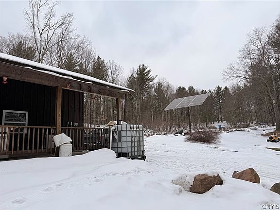 4th image of 9689 Erie Canal Rd