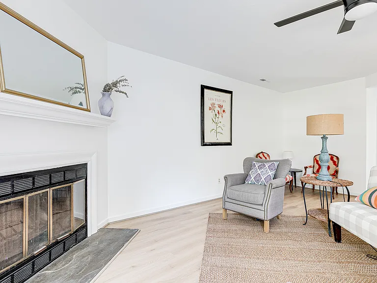 7826 Fitzgerald Ct — Photo 20
