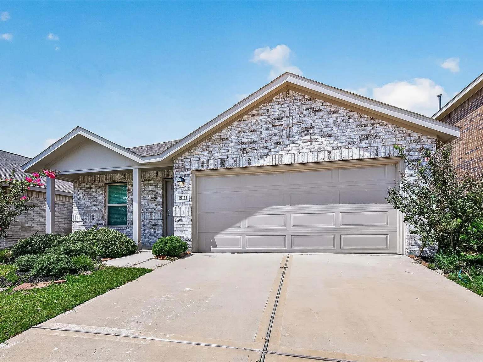 3 bed, 2.0 bath, 1522 sqft, $1,899 — Photo 4