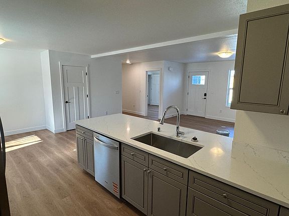 4th image of 16840 Park Place St #Pp-4