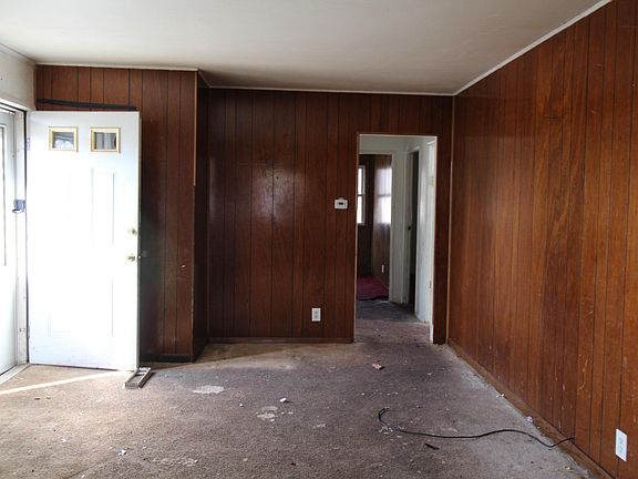 4th image of 6700 W Thurston Ave