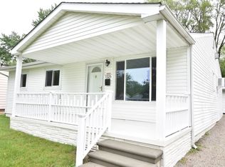 1326 Rambling Rd, Ypsilanti, MI 48198