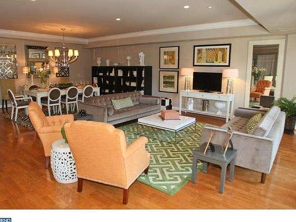 3rd image of 1702 N Park Dr APT 34
