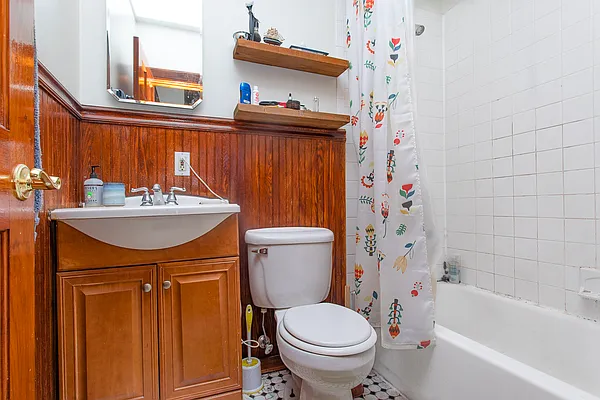 Rented by MySpaceNYC | media 27