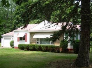 925 Proehl Dr, Barberton, OH 44203