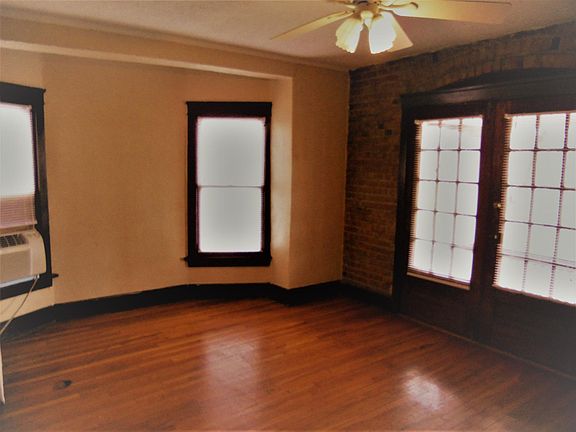 LR or Bedroom