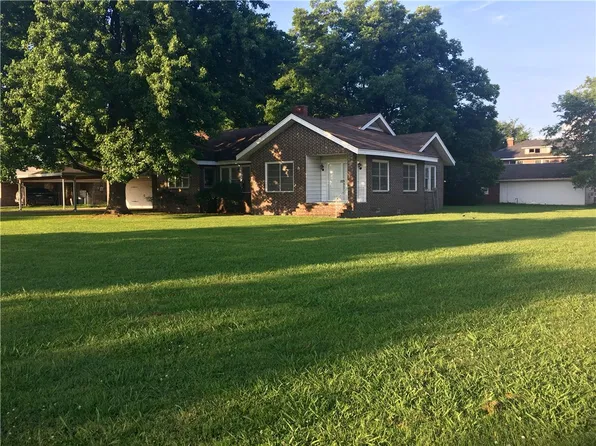 201 E Broadway St, Spiro, OK 74959