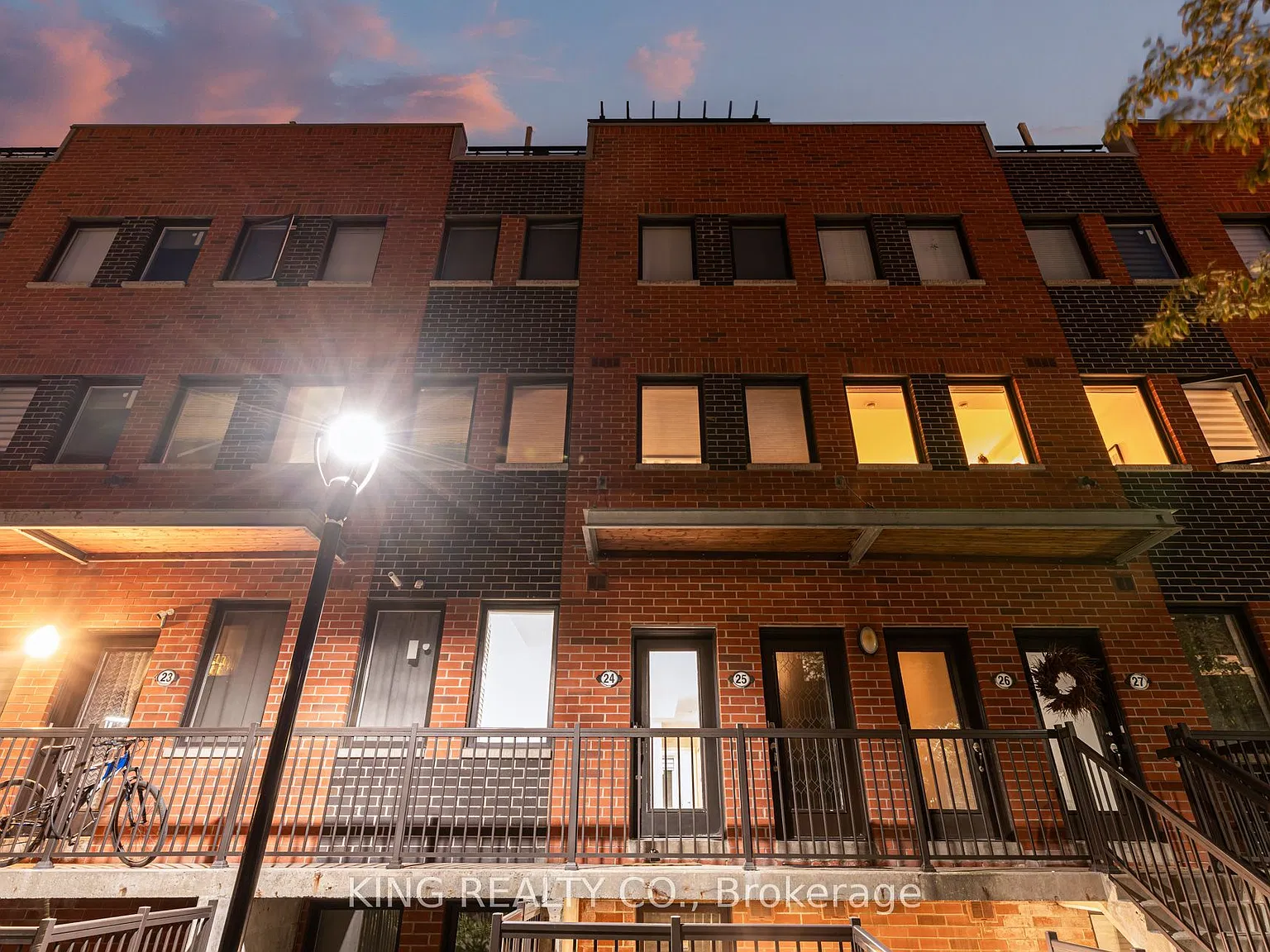 1 bed, $2,000 — Photo 2