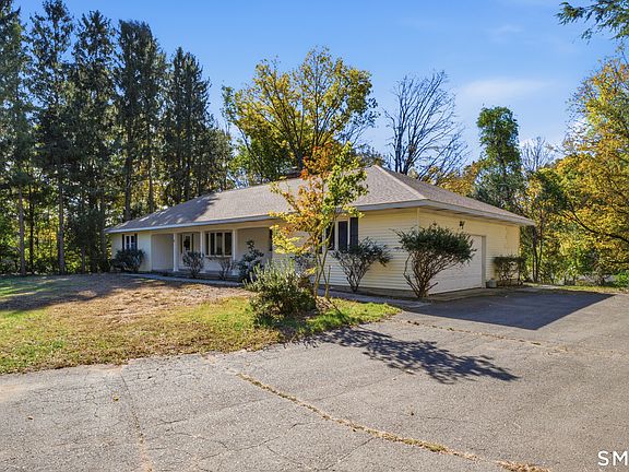 4th image of 71 Renshaw Road
