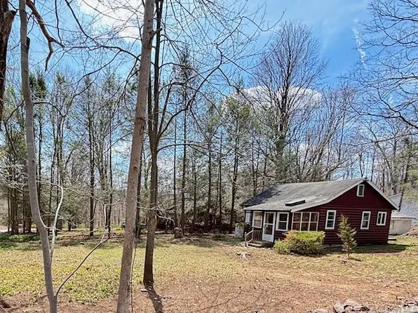 34 Cascade Lake Road, Warwick, NY 10990