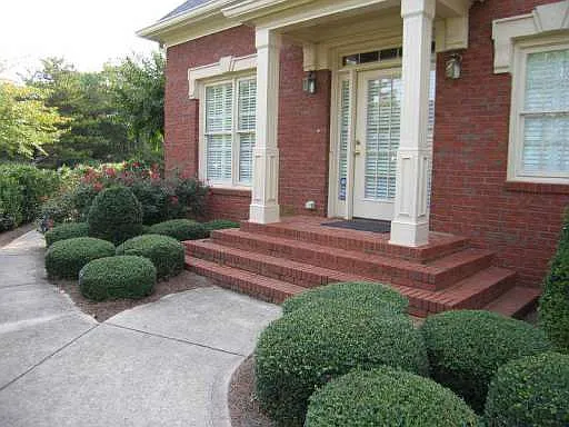 1518 Greensboro Way photo 1