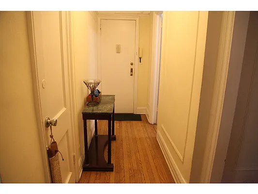 Sold by Aclawrence | media 17