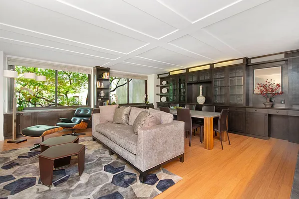 Sold by Stribling | media 17