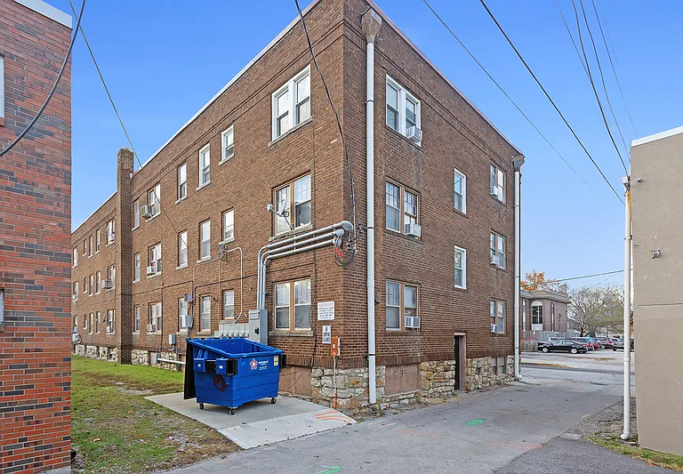 2029 Swift St #305 — Photo 8