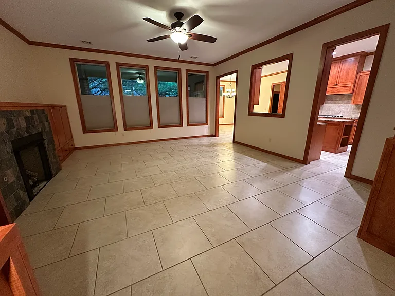 2709 Belmont Dr — Photo 16