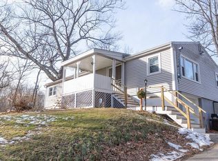 1 Corliss Hill Rd, Haverhill, MA 01830