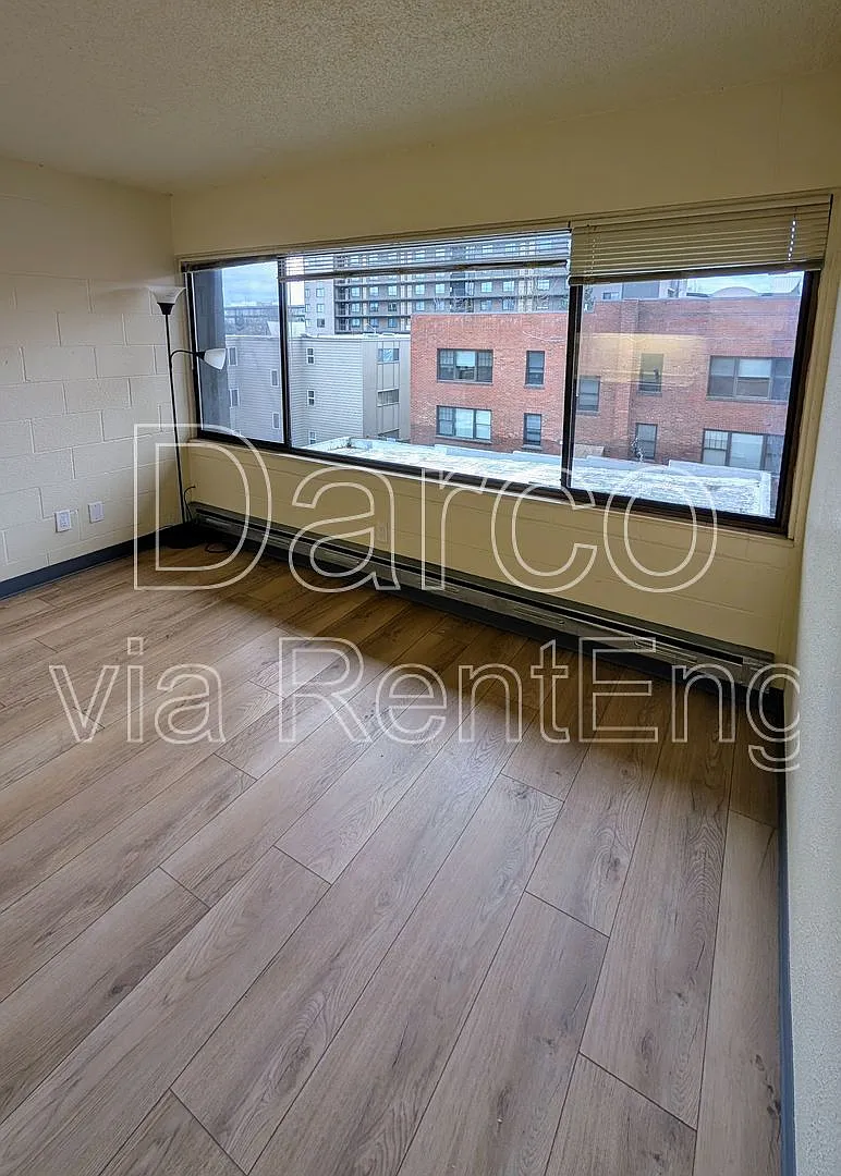 Campus Apartments — Photo 2