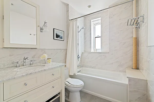 Sold by Compass | media 7