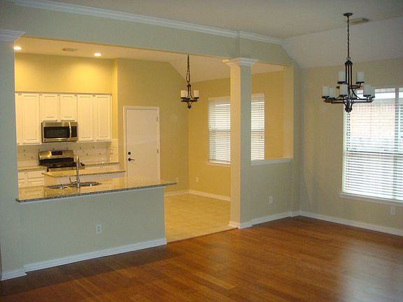 Large Open Kitchen
