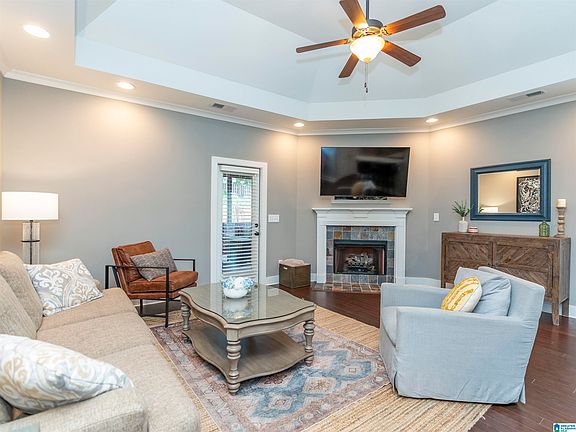 5th image of 780 Bainbridge Ct