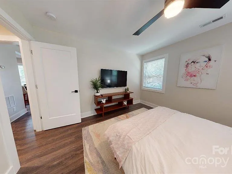 1909 Pegram St #1 — Photo 15