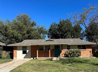 745 SW 3rd St, Moore, OK 73160