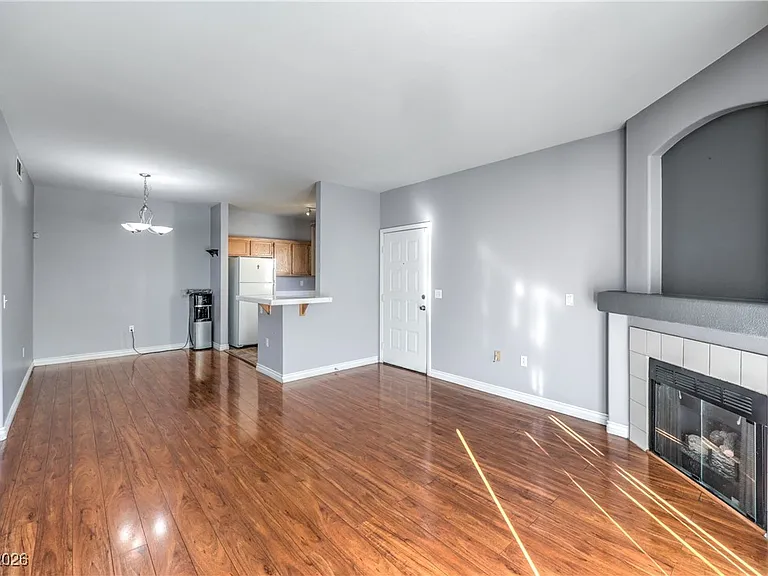 1830 N Buffalo Dr #2085 — Photo 6