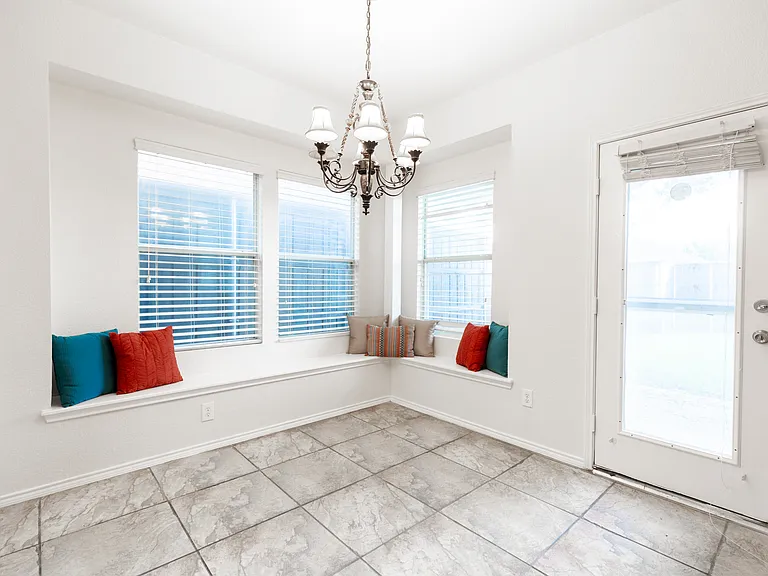 Breakfast nook with window seating