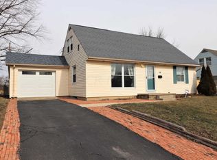 19 Westmoor Dr, London, OH 43140