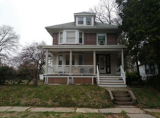 33 S Dean Ave, Trenton, NJ 08618